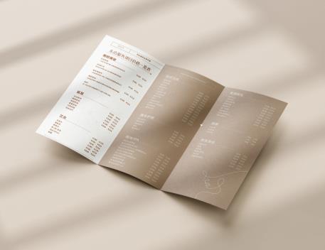 大型折頁印刷廠 - 吉印通自有工廠，設(shè)備先進(jìn)